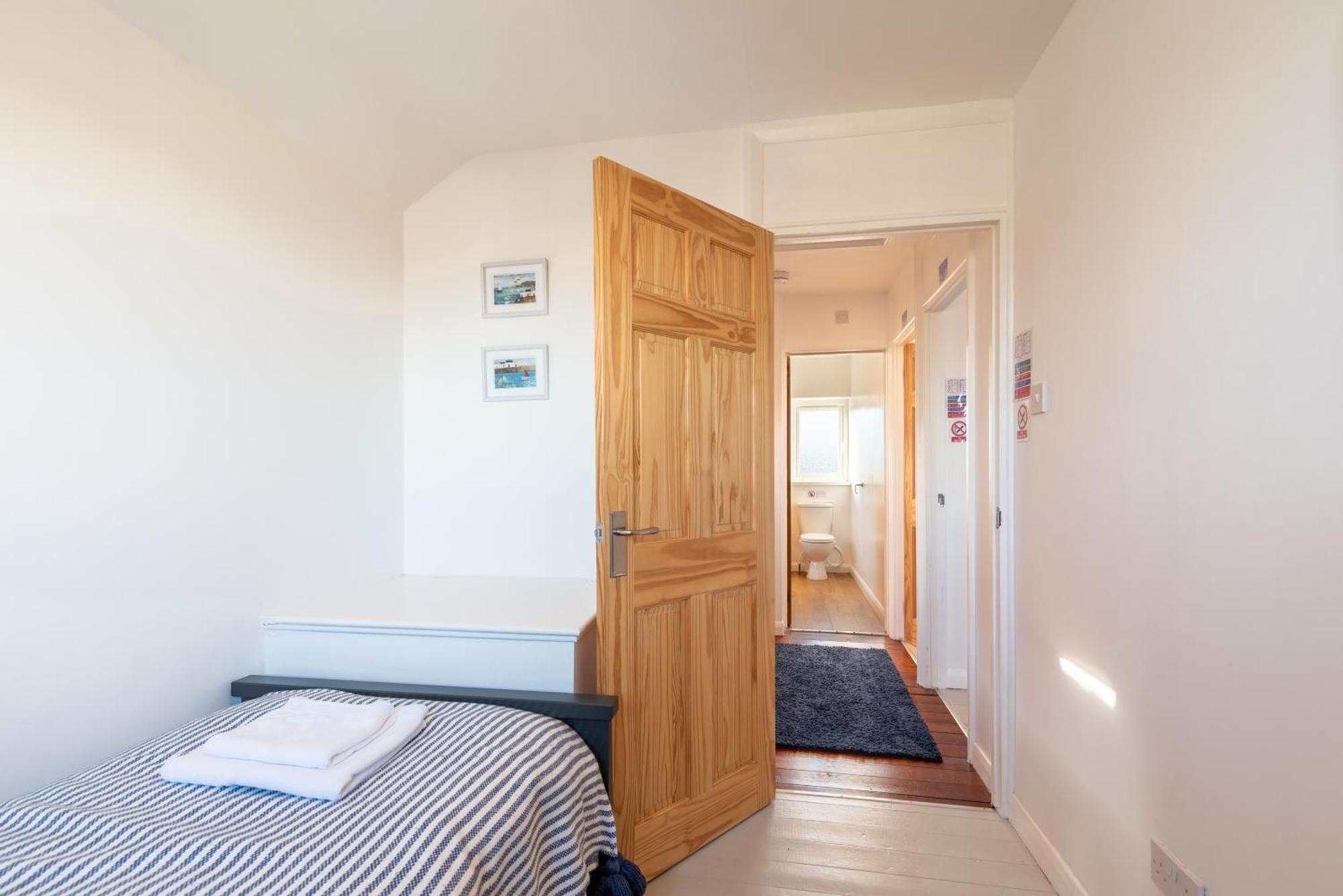Port View House 3-Bedroom Self Catering Family Home With Garden Near Cardiff Extérieur photo
